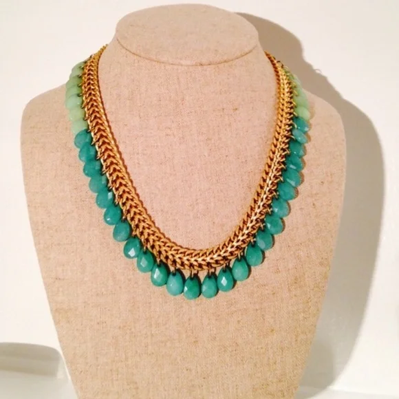 Stella & Dot | Emerald Green Ombré + Gold Contessa Jade Statement Neckla… - Picture 8 of 8
